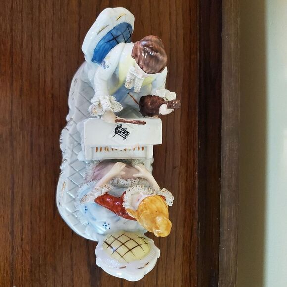 Vtg Dresden Porcelain Lace Figurine Victorian Couple Playing Violin and Piano - Picture 5 of 10